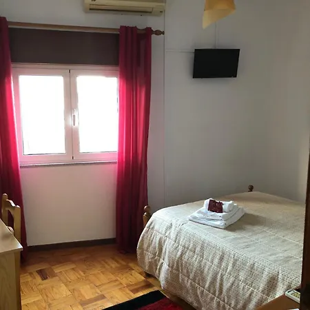 Vendégház Monte Carlo - Restaurante E Local *