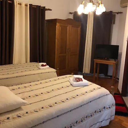 Monte Carlo - Restaurante E Local * Pedras Salgadas