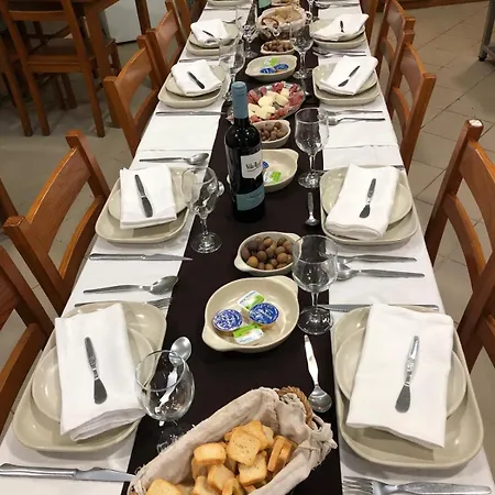 Pensión Monte Carlo - Restaurante E Local *