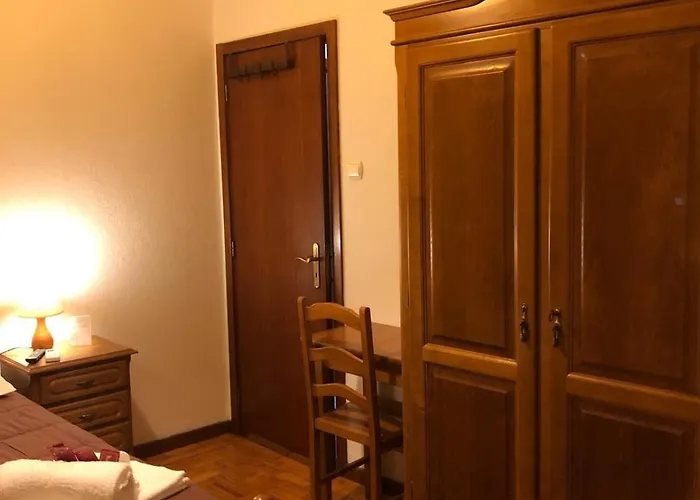 Monte Carlo - Restaurante E Local * 페드라스 살가다스