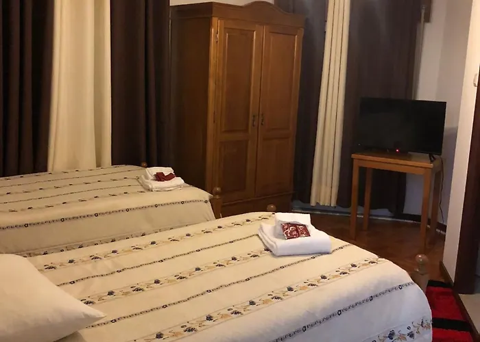 Monte Carlo - Restaurante E Local * 페드라스 살가다스