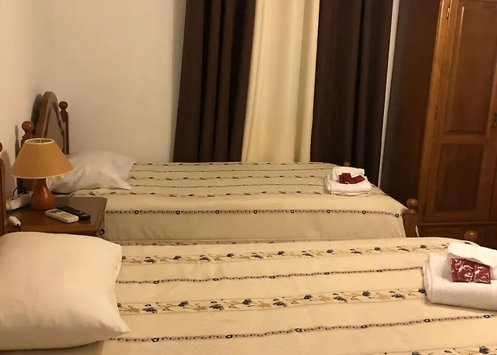 Monte Carlo - Restaurante E Local 게스트하우스 *