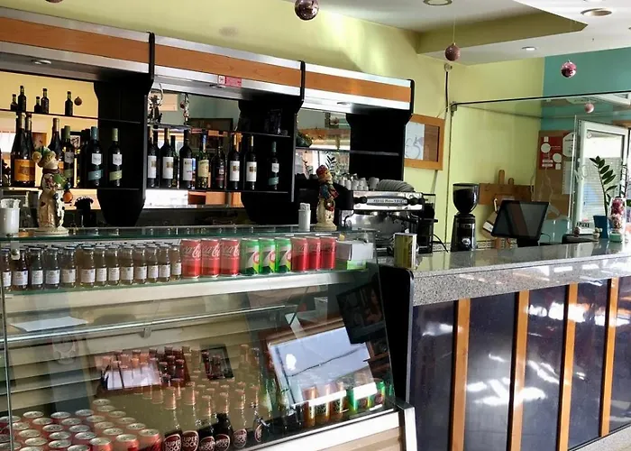 게스트하우스 Monte Carlo - Restaurante E Local 페드라스 살가다스