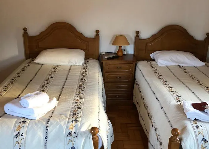 Monte Carlo - Restaurante E Local 페드라스 살가다스