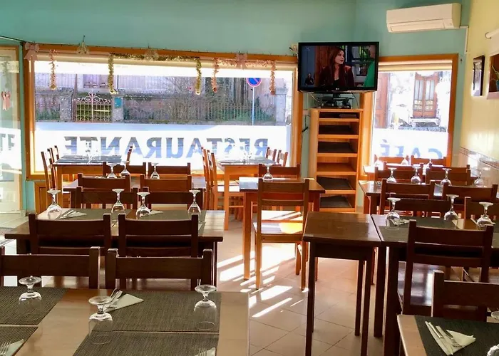 Monte Carlo - Restaurante E Local * 페드라스 살가다스